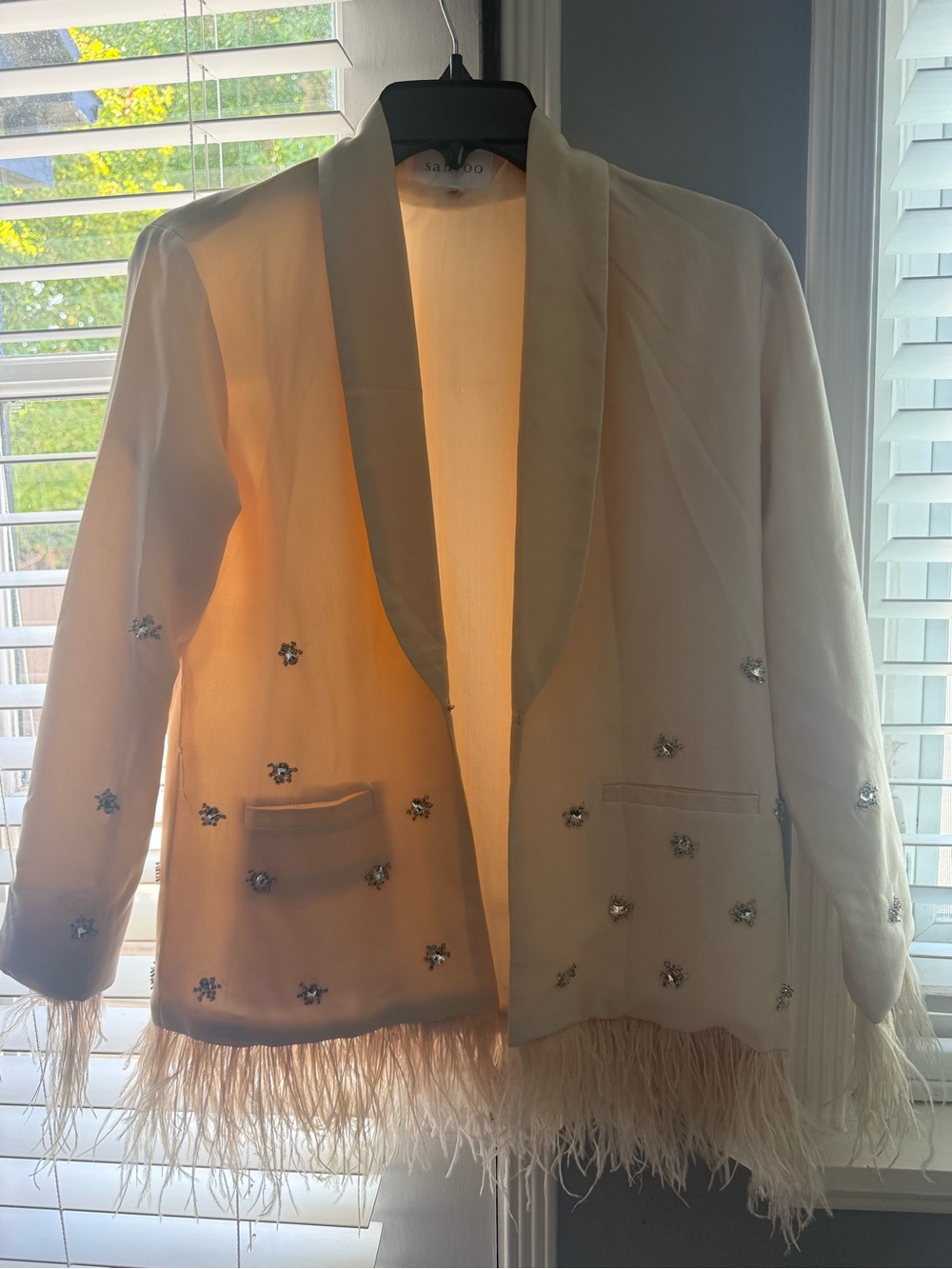 SAHROO Embellished Feather-Hem Blazer